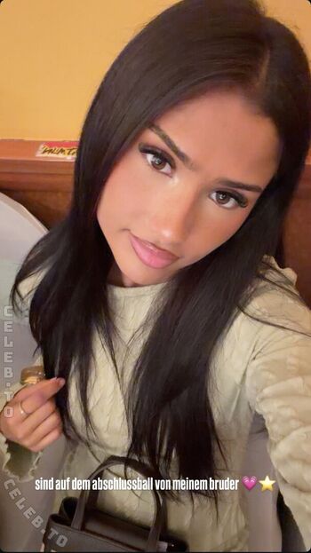 Full leaked Niloo wlz private onlyfans photo