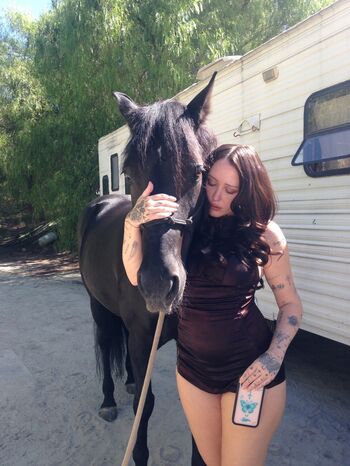 Full leaked Noah cyrus page private onlyfans photo