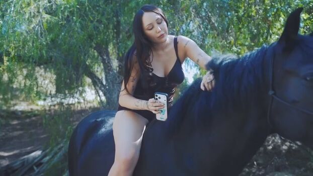 Full leaked Noah cyrus private onlyfans photo