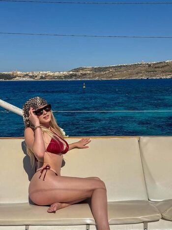 Full leaked Oceane tc page private onlyfans photo