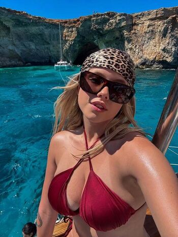 Full leaked Oceane tc page private onlyfans photo