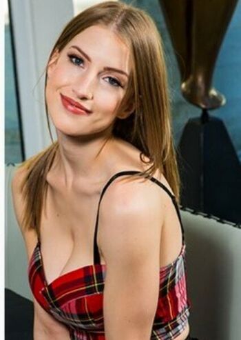 Full leaked Octavia red page private onlyfans photo