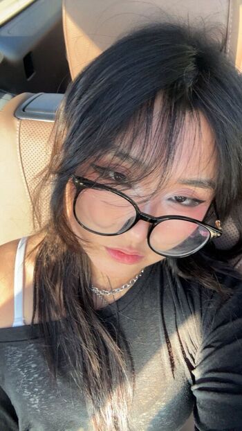 Full leaked Offbrandtea private onlyfans photo