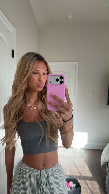 Olivia Prcss