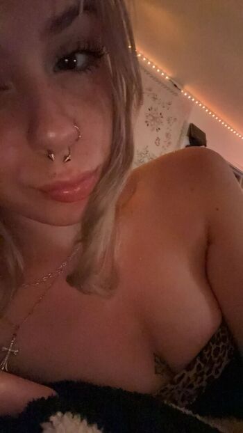 Full leaked Onlygothbitches private onlyfans photo