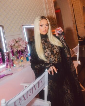 Full leaked Paris hilton page private onlyfans photo
