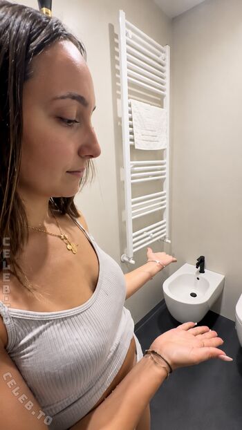 Full leaked Paula hfa page private onlyfans photo