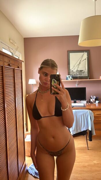 Full leaked Pause cerise page private onlyfans photo