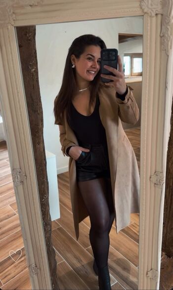 Full leaked Perrine rmd page private onlyfans photo