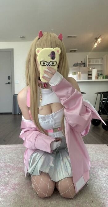 Full leaked Pinkiefangs private onlyfans photo