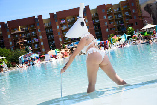 Full leaked Qweeneevee private onlyfans photo