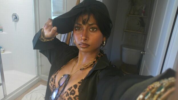 Full leaked Rahtitouillee private onlyfans photo