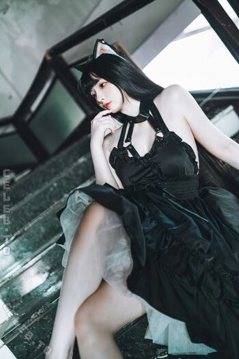 Full leaked Raku private onlyfans photo
