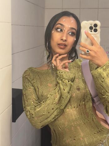 Full leaked Raveena page private onlyfans photo