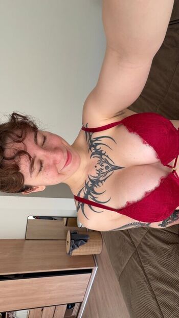 Full leaked Red witchhh private onlyfans photo