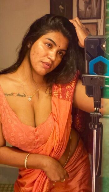 Full leaked Reshma rechu page private onlyfans photo