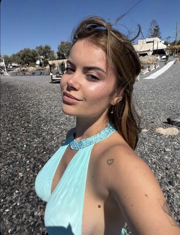Full leaked Romyreiner private onlyfans photo