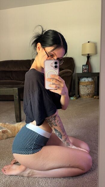 Full leaked Ropebite page private onlyfans photo