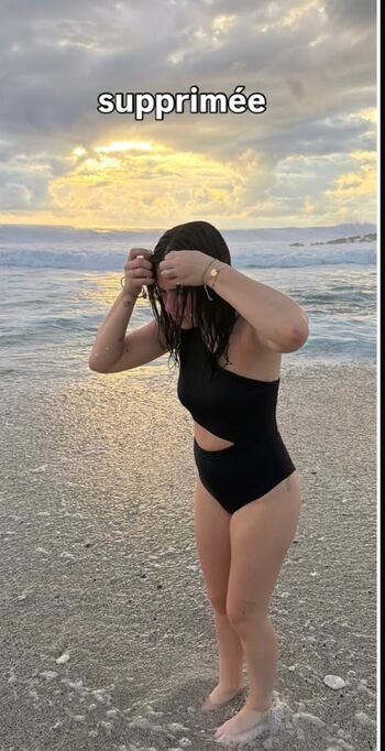 Full leaked Rose thr page private onlyfans photo