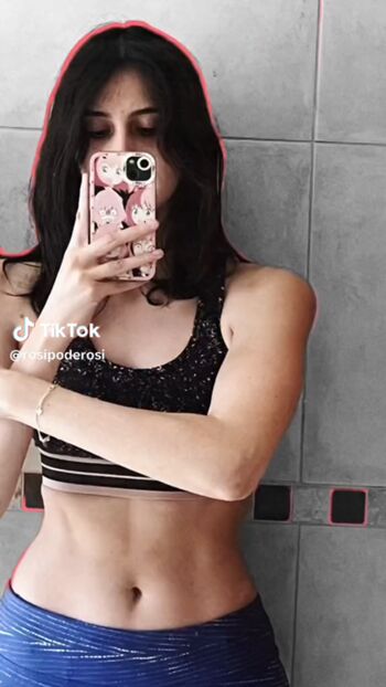 Full leaked Rosipoderosi page private onlyfans photo