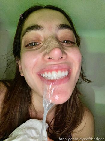 Full leaked Roxyrose private onlyfans photo