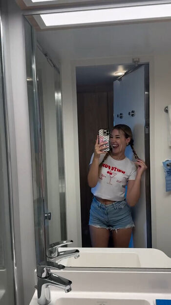 Full leaked Sabsthesav page private onlyfans photo
