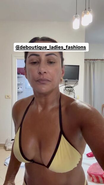 Full leaked Saira khan page private onlyfans photo