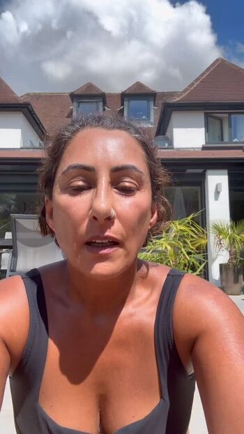 Full leaked Saira khan page private onlyfans photo