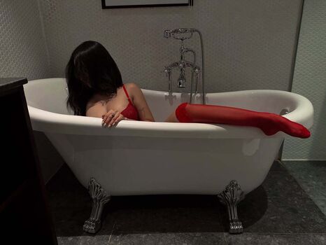Full leaked Salysaouk private onlyfans photo