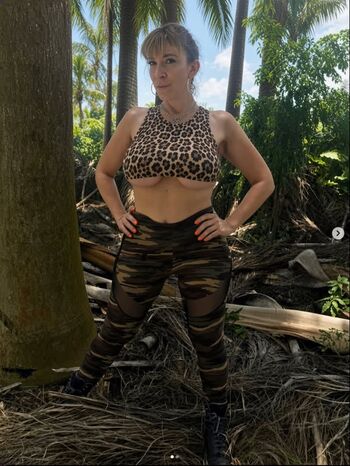 Full leaked Sara jay  page private onlyfans photo