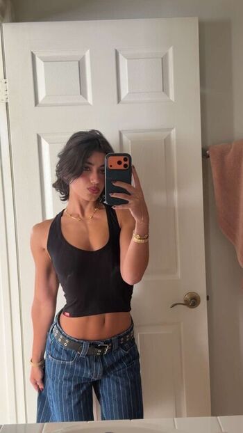 Full leaked Sara saffari page private onlyfans photo