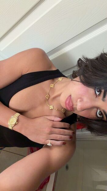 Full leaked Sara saffari page private onlyfans photo