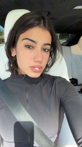 Full leaked Sara saffari private onlyfans photo