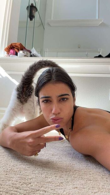 Full leaked Sara saffari private onlyfans photo