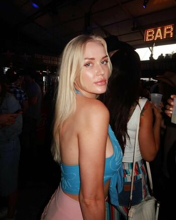 Full leaked Sarah lea page private onlyfans photo