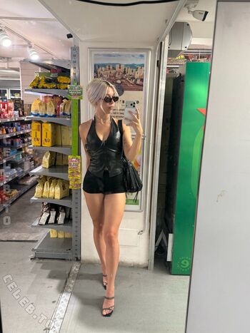 Full leaked Sarahtoninx page private onlyfans photo