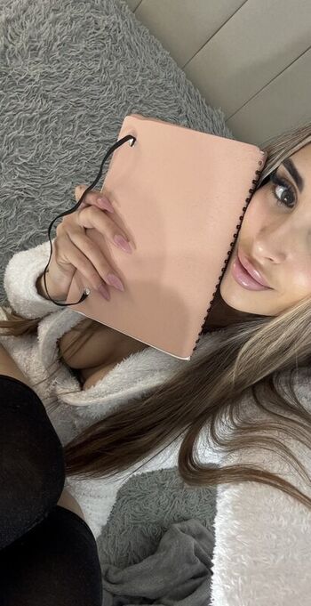 Full leaked Saramz page private onlyfans photo