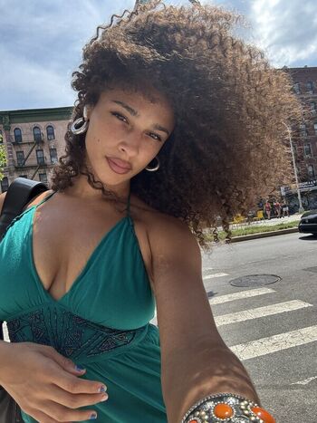 Full leaked Sarina private onlyfans photo