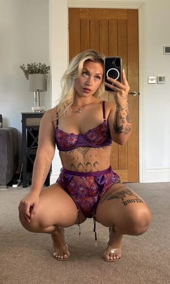 Full leaked Senna whiteman page private onlyfans photo