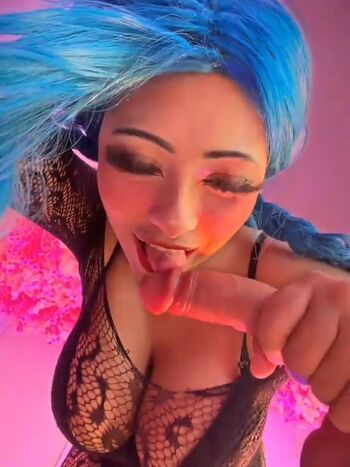 Full leaked Seraphine  page private onlyfans photo