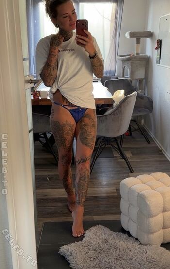 Full leaked Shellyink private onlyfans photo