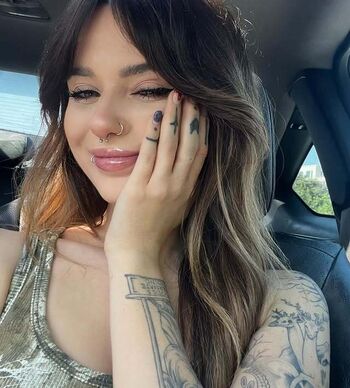 Full leaked Showing teeth private onlyfans photo