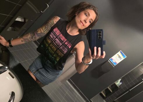 Full leaked Soe gschwind private onlyfans photo