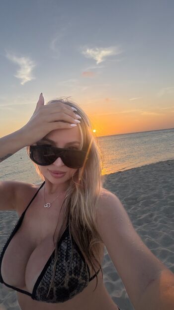 Full leaked Sofiandraade private onlyfans photo