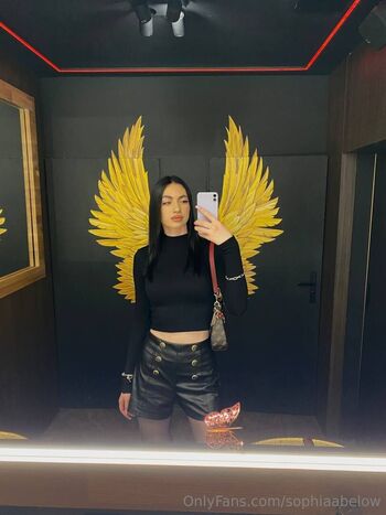 Full leaked Sophiaabelow page private onlyfans photo