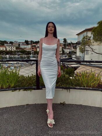 Full leaked Sophiaabelow private onlyfans photo