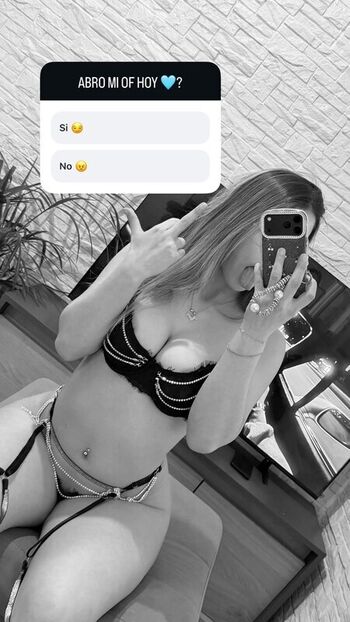 Full leaked Soynela private onlyfans photo