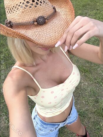 Full leaked Starletnova  page private onlyfans photo