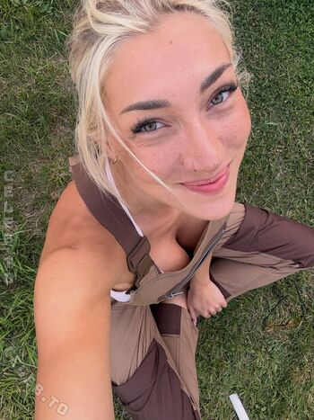 Full leaked Starletnova  page private onlyfans photo
