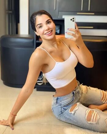 Full leaked Stephany gonzalez private onlyfans photo